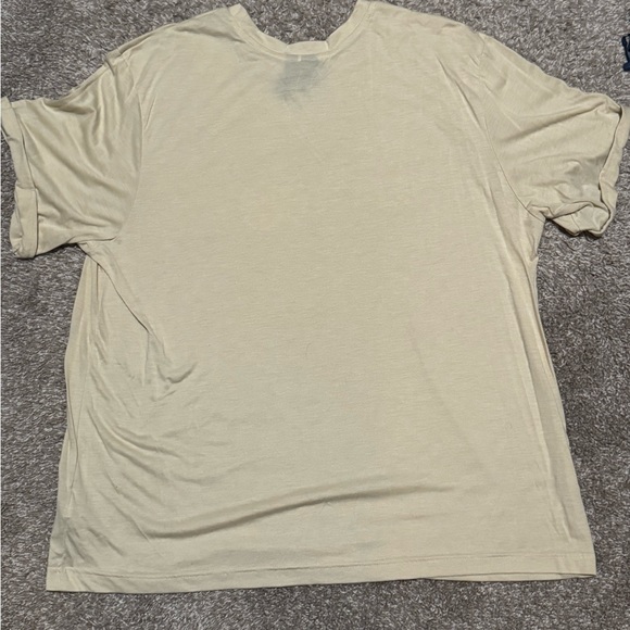 Pale yellow Adidas t-shirt - Picture 3 of 4
